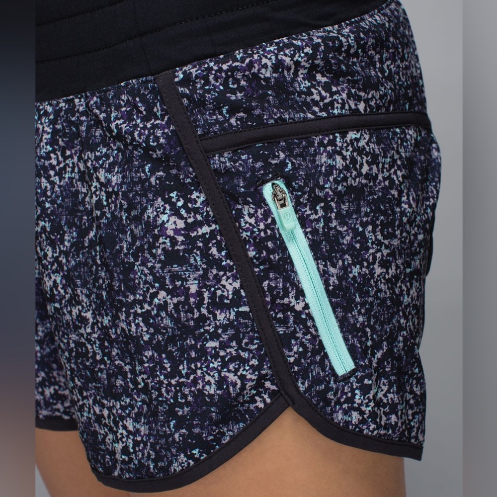 Lululemon Tracker II Short Rocky Road Sand Dune Size 6 - Picture 3 of 10